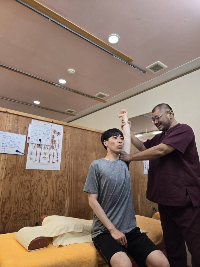 左肩を打撲し肩が動かし辛くなって悩んでいる方のの施術結果の施術後